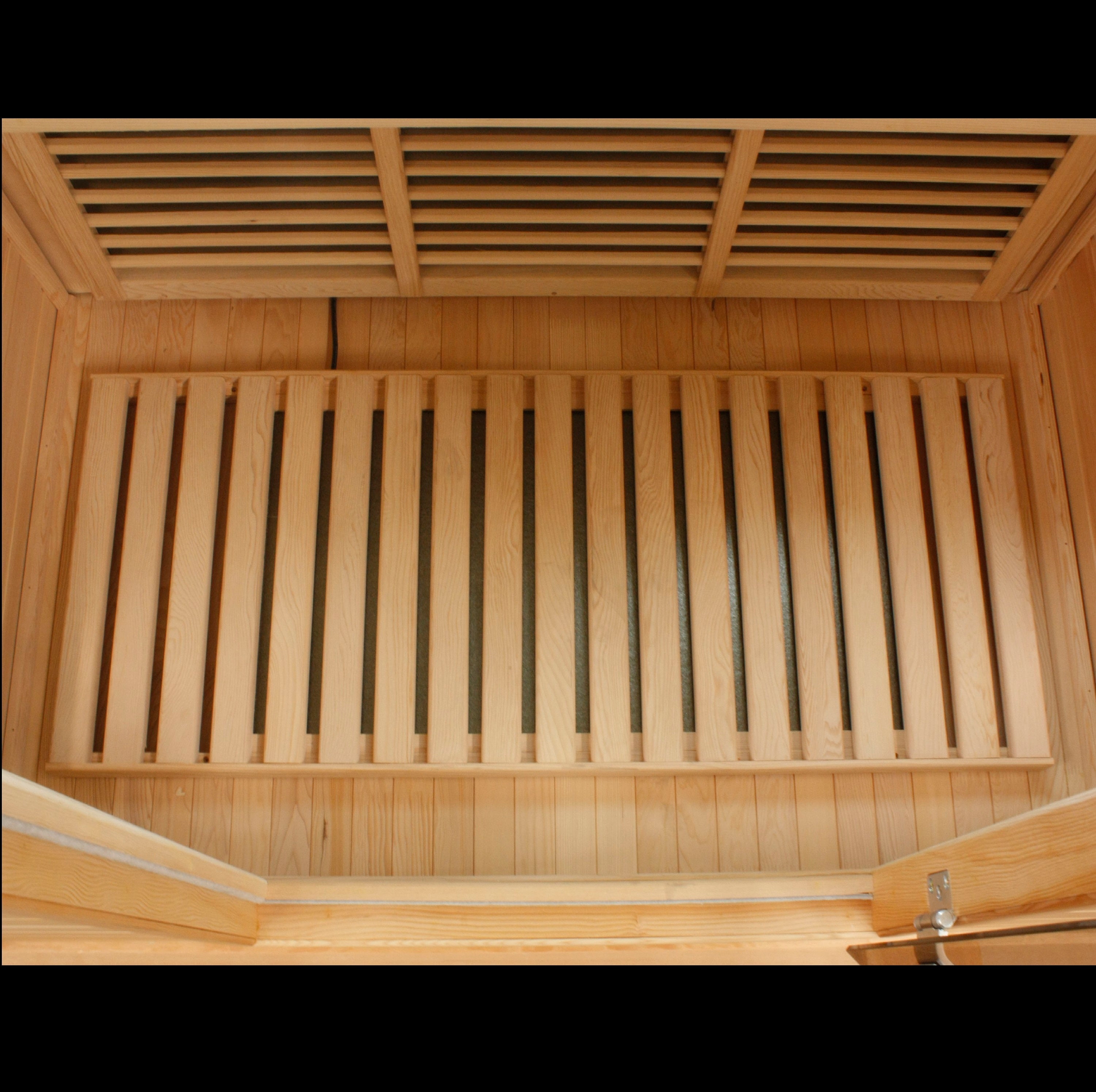 Maxxus 4 Person Low EMF FAR IR Sauna Red Cedar (MX-K406-01 CED)